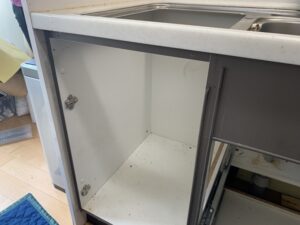 ヤマハのトップオープン食洗機を撤去する 　食洗機抜き取り
